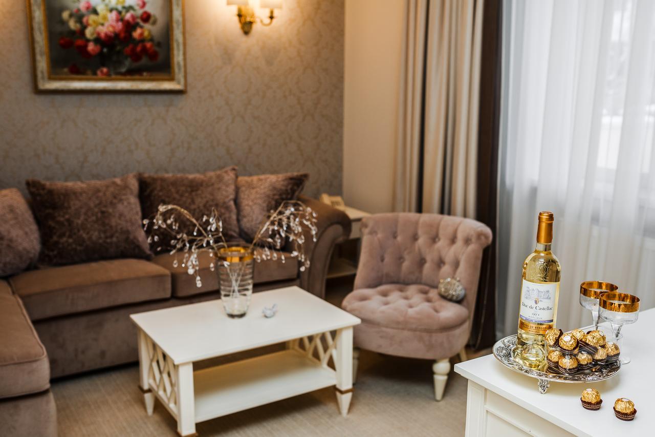 Galant Hotel Трускавец Екстериор снимка