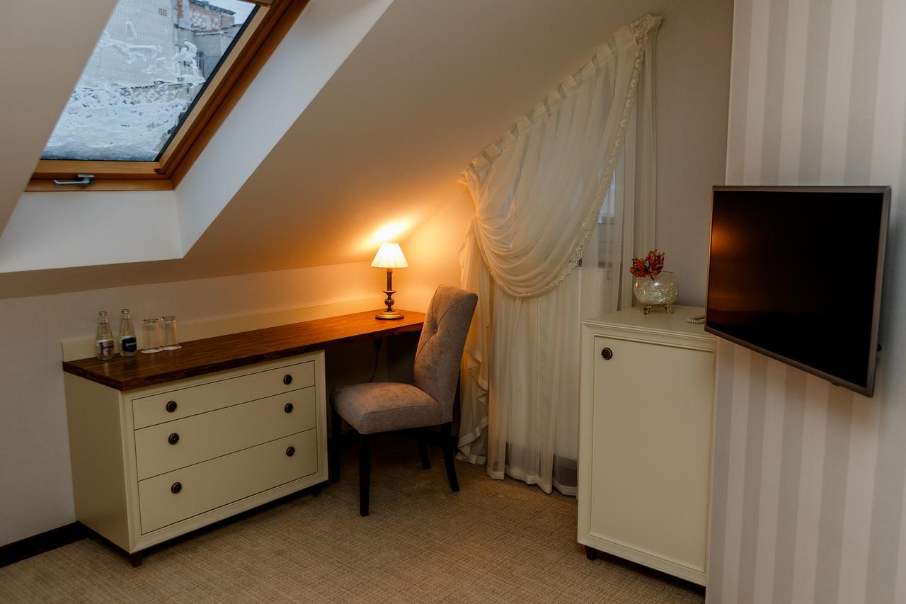 Galant Hotel Трускавец Екстериор снимка