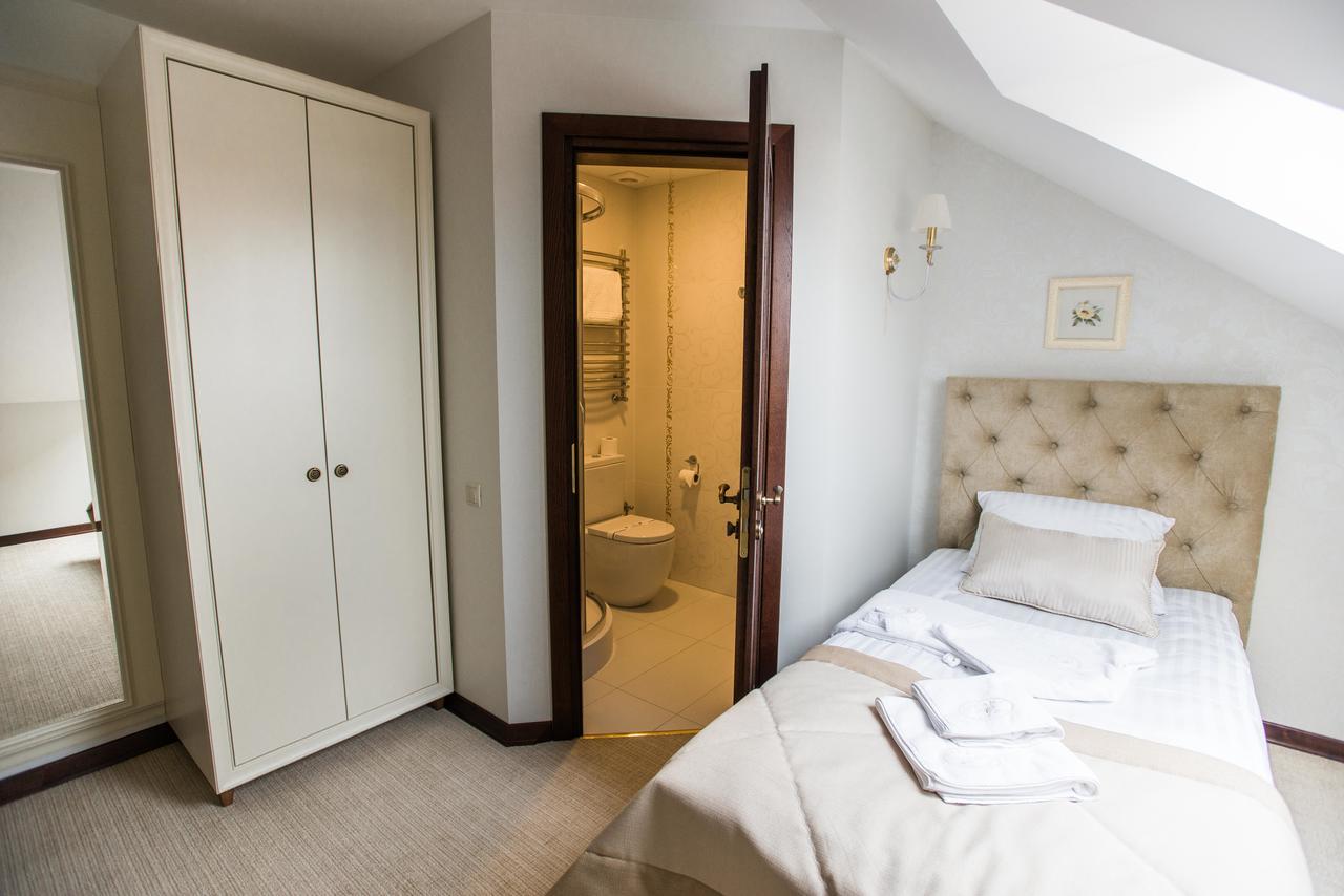 Galant Hotel Трускавец Екстериор снимка